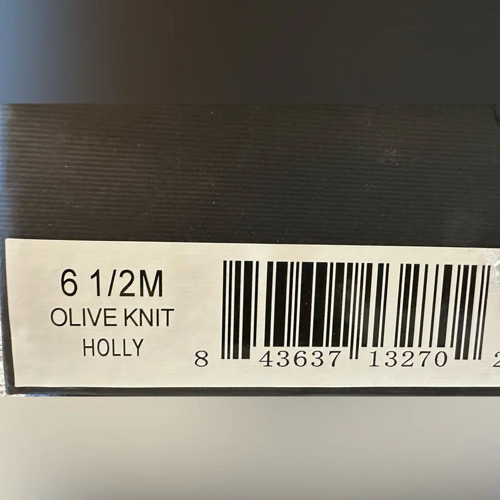 J/Slides Sneakers/Running Shoe - NIB